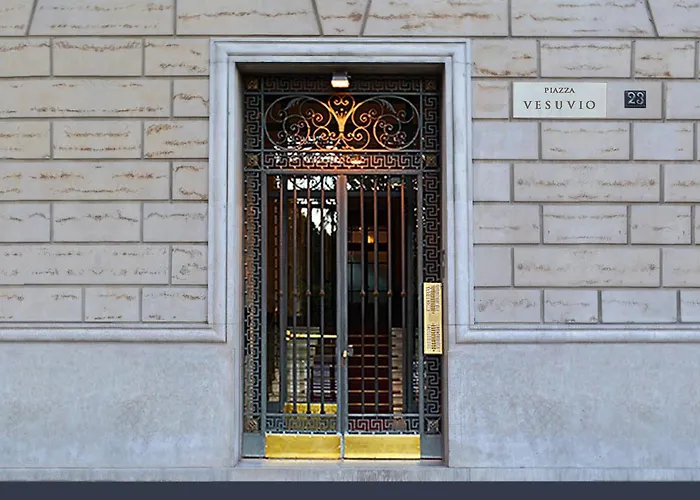 Piazza Vesuvio 23